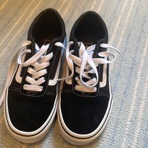 - Black size 2 Vans